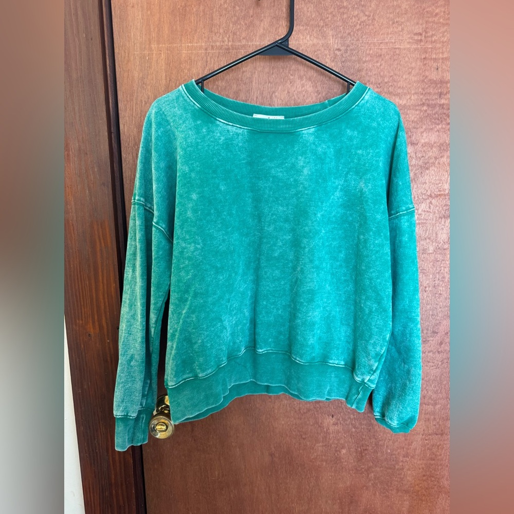 Zenana Outfitters Green Knit Top